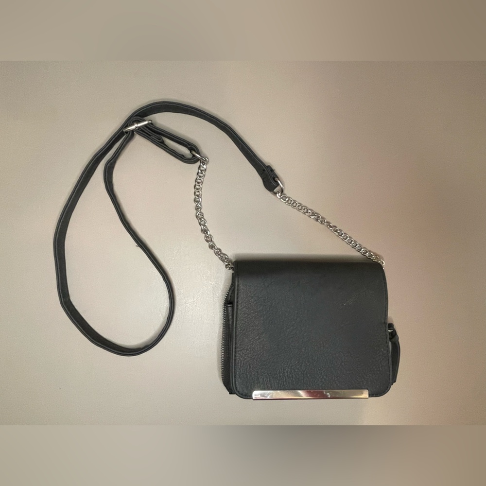 Elegant Black Crossbody Bag